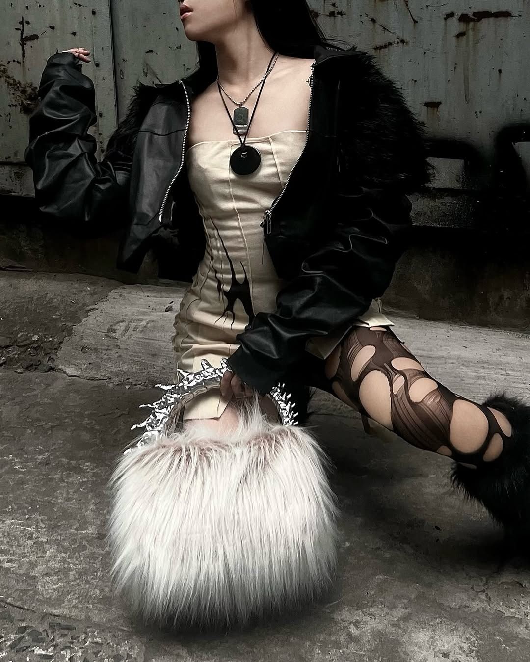 ENLIGHTEN FAUX FUR HANDBAG – NUMB ATELIER